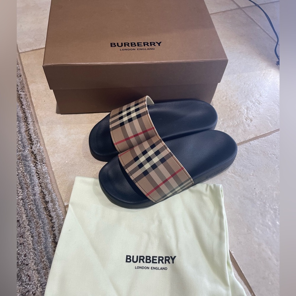 Burberry slides